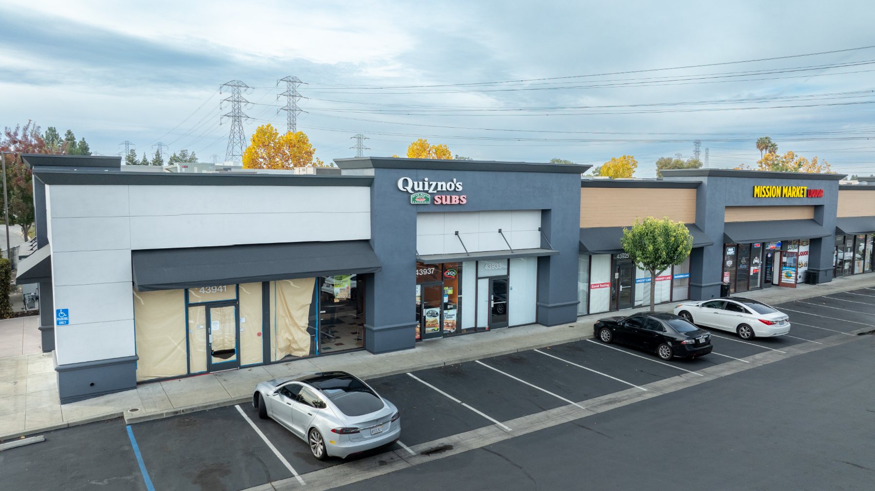 East-side suites at Hugo Terrace near Quiznos